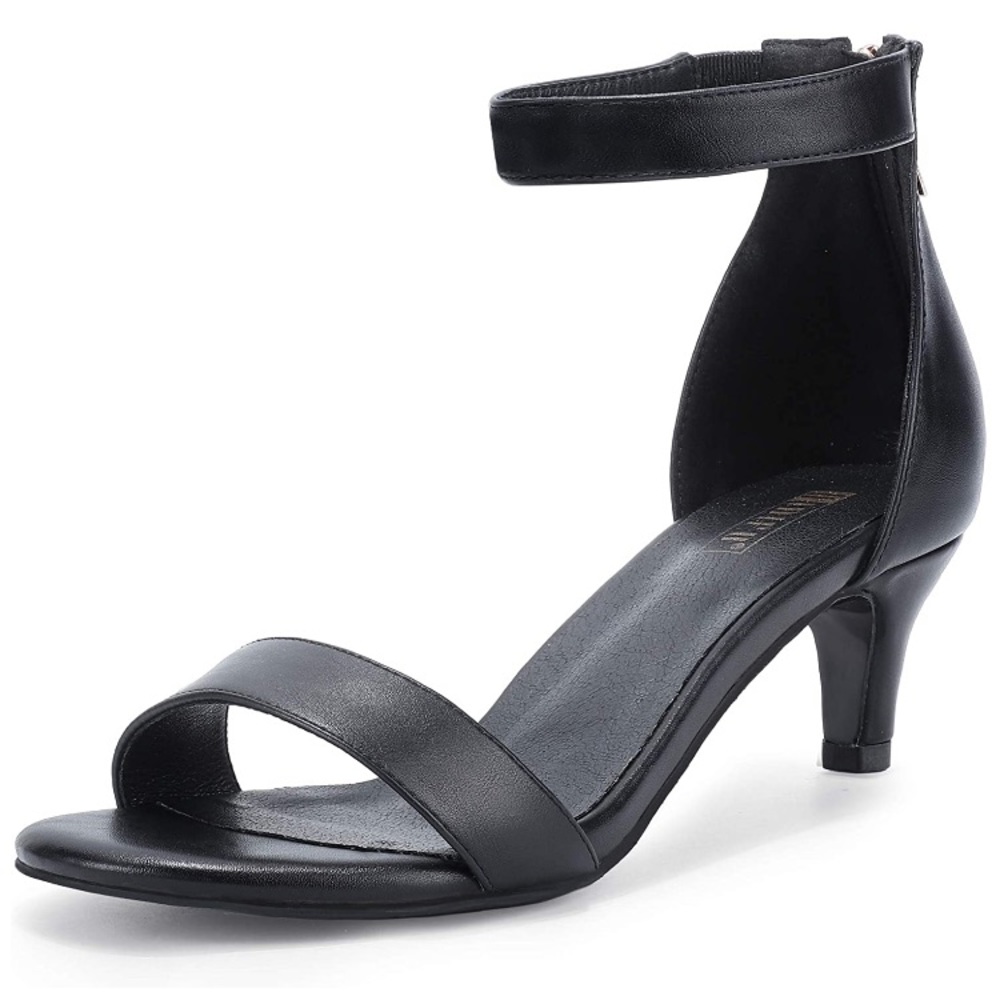 NWT Black size 8 Open toe zipper back heels
